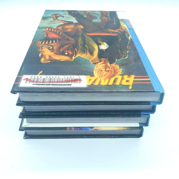 RUNAWAYS Vol 2,4,6, and 7 Graphic Novels Lot of 4 Hardcovers Joss Whedon Ex-Libr - Picture 5 of 8